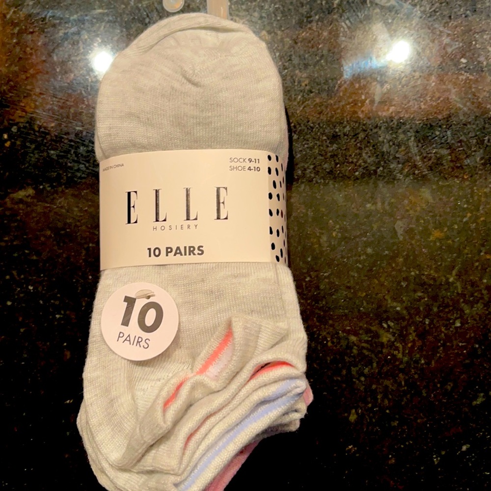 Elle hosiery 10 pair of socks